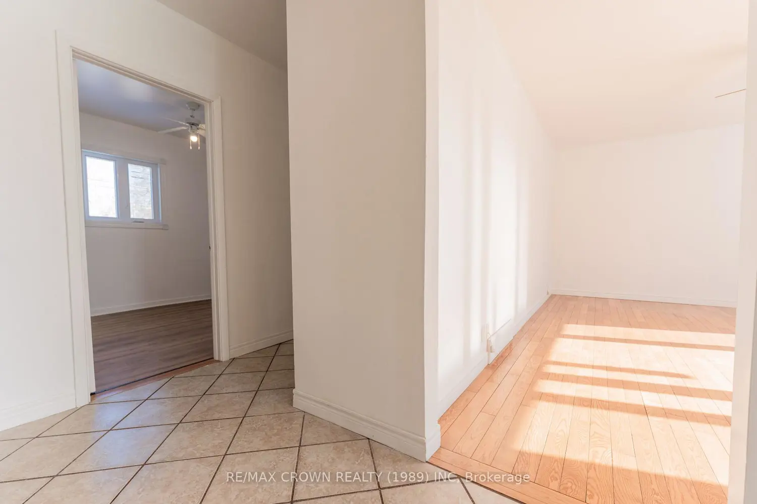 30 Pine Crescent photo 2