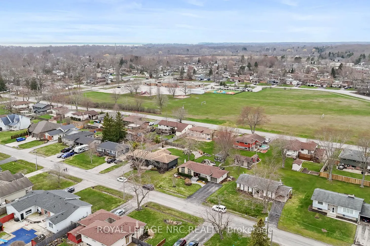 787 Grandview Road photo 3