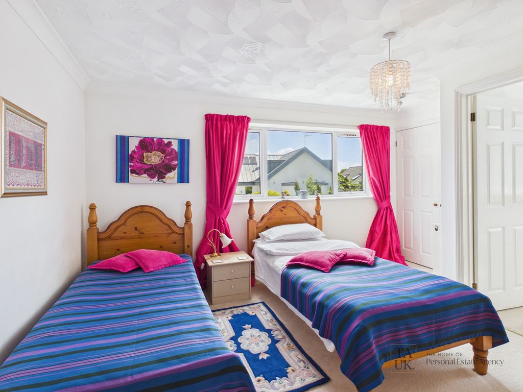 Additional image 32 of 5 bed detached house for saleHavant Road, Hayling Island PO11