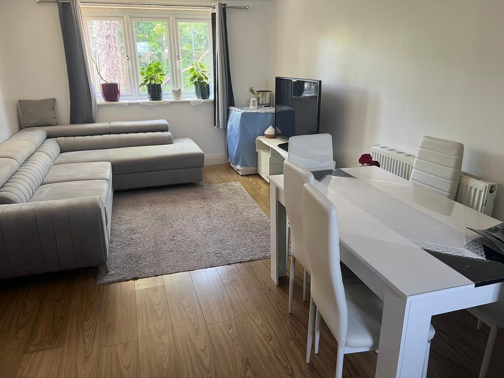 Additional image 3 of 2 bed maisonette for saleMarston Road, Hoddesdon EN11