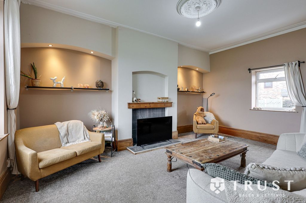 2 bed terraced house for saleBower Lane, Dewsbury WF13