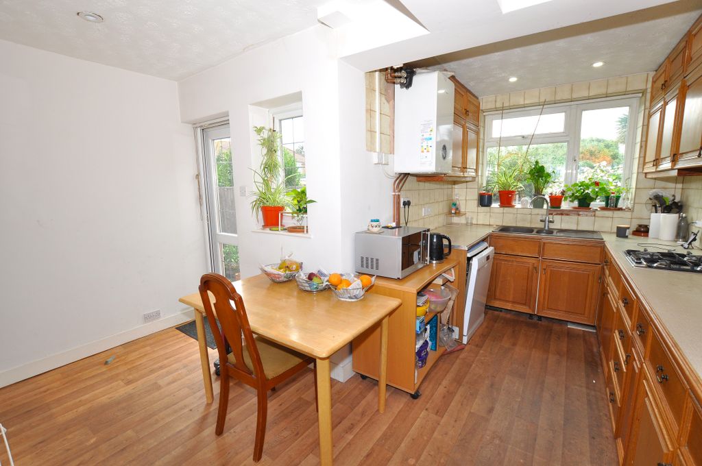 Additional image 8 of 4 bed semi-detached house for saleCulver Grove, Stanmore HA7