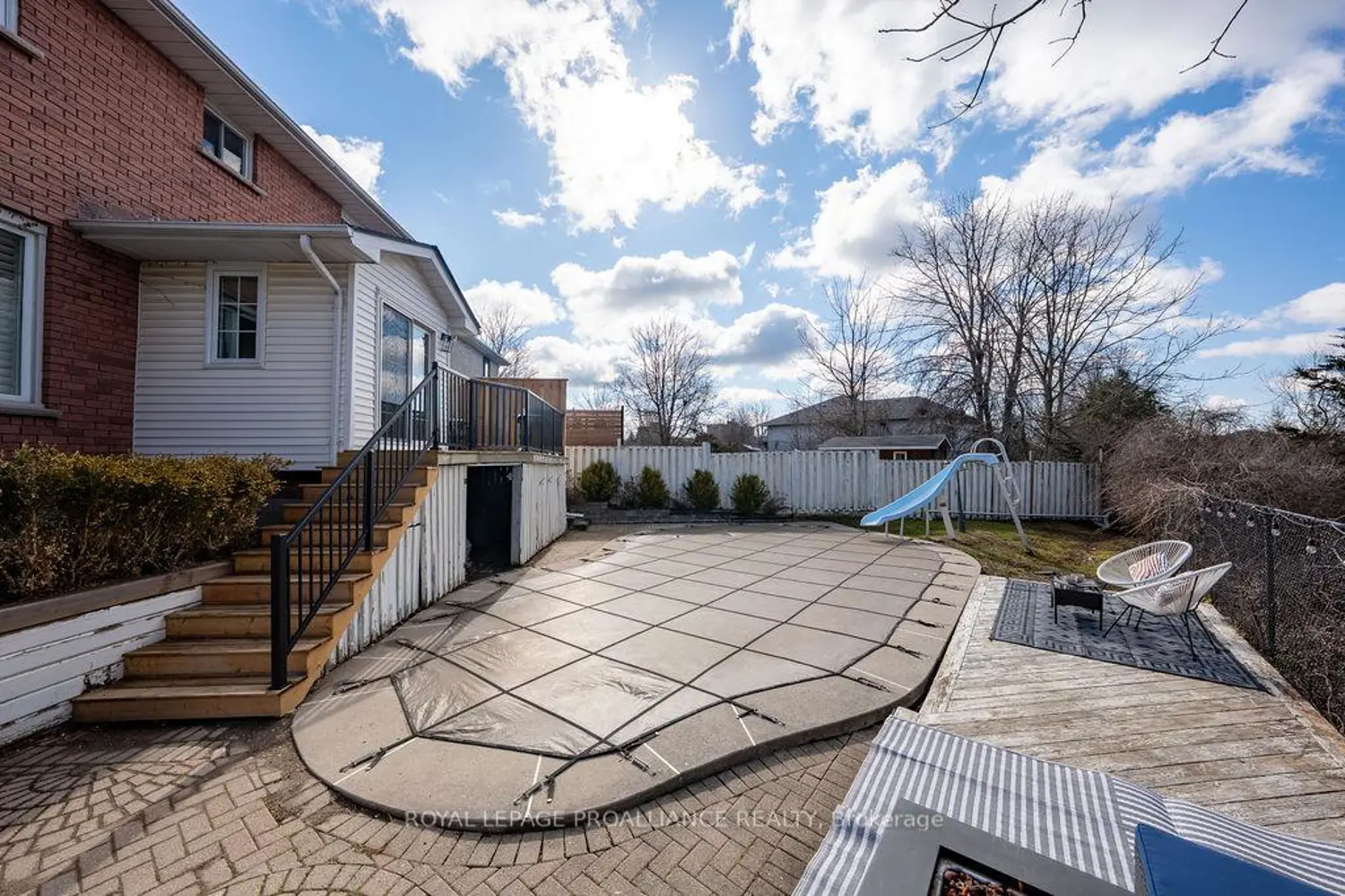 29 Sherwood Crescent photo 4
