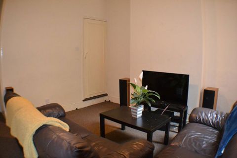 64 Alton Road B29