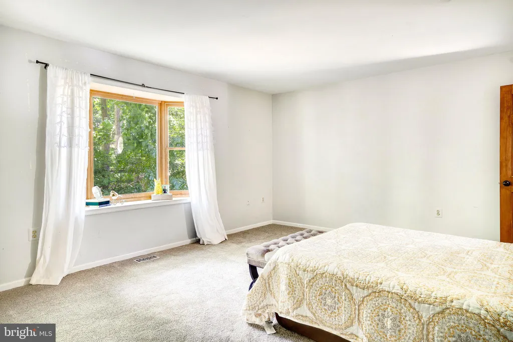 Additional image 15 of 127 Cool Glen Circle, Harpers Ferry, WV 25425