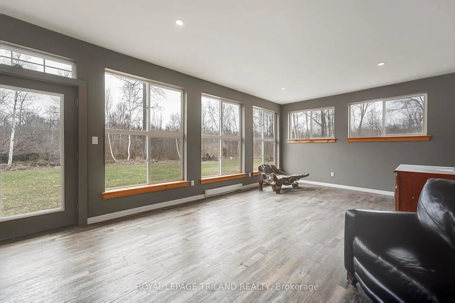 6043 Franks Road photo 5