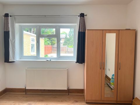 Blakesley Avenue, London W5, Room to rent