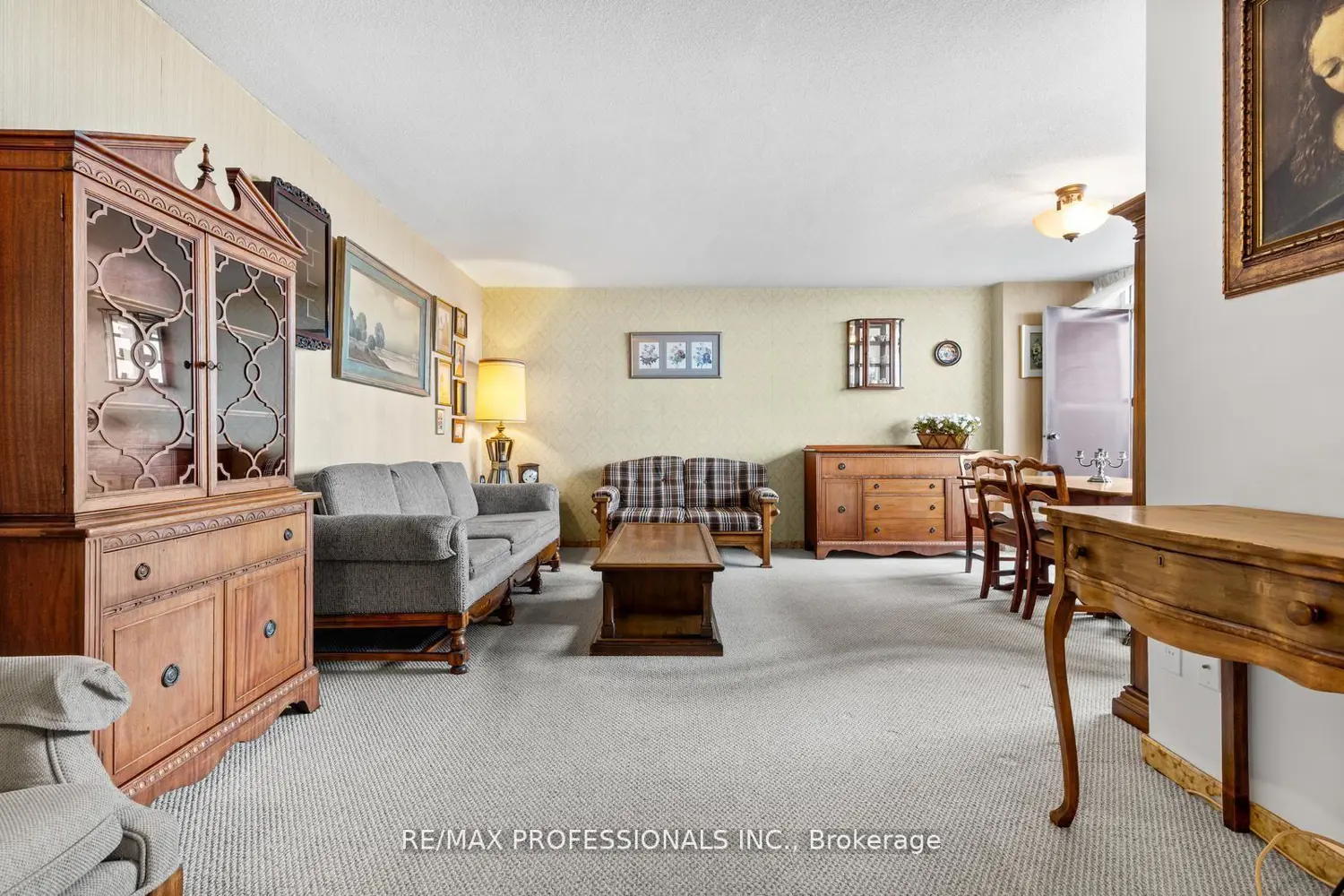180 Markham Road 1704 photo 3