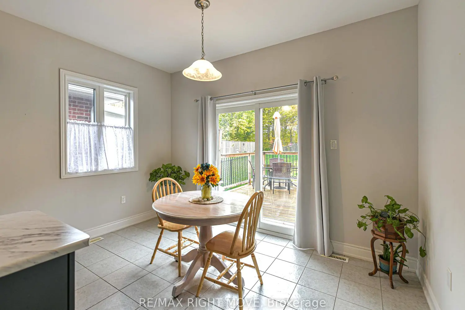 2997 Stone Ridge Boulevard photo 2