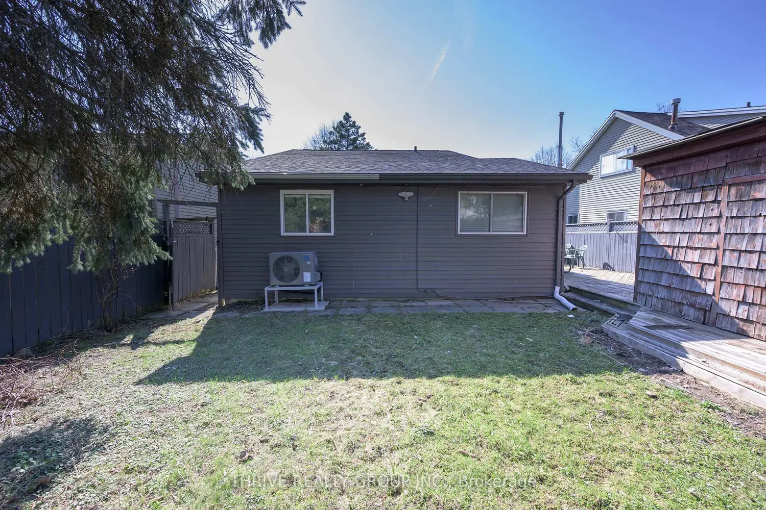 81 Beechbank Crescent photo 2