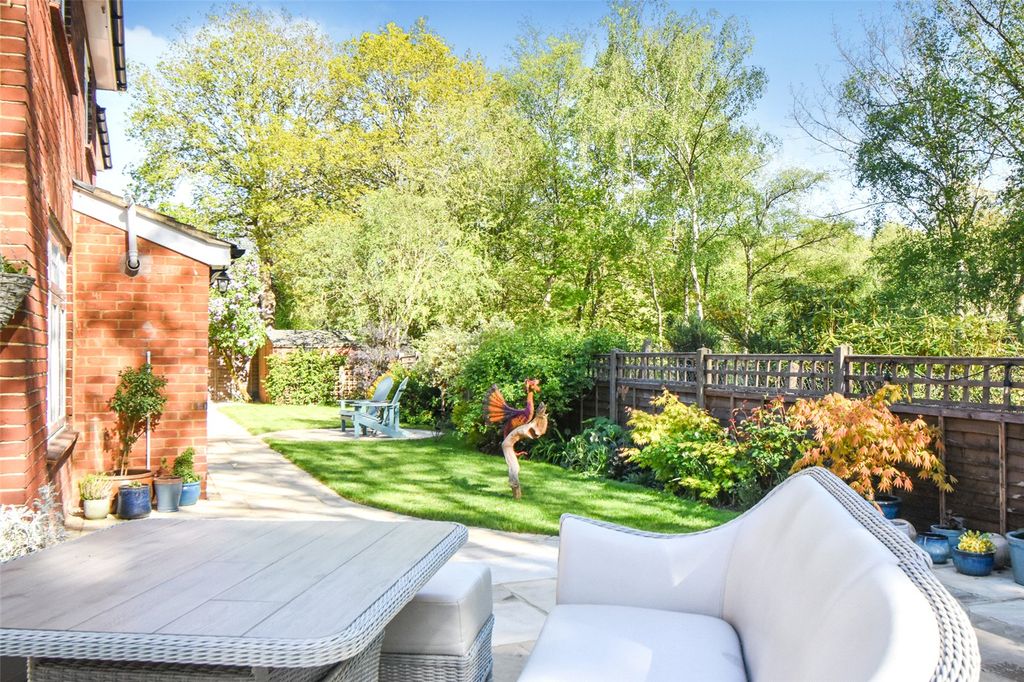 Additional image 17 of 5 bed detached house for saleNewnham Road, Hook, Hampshire RG27