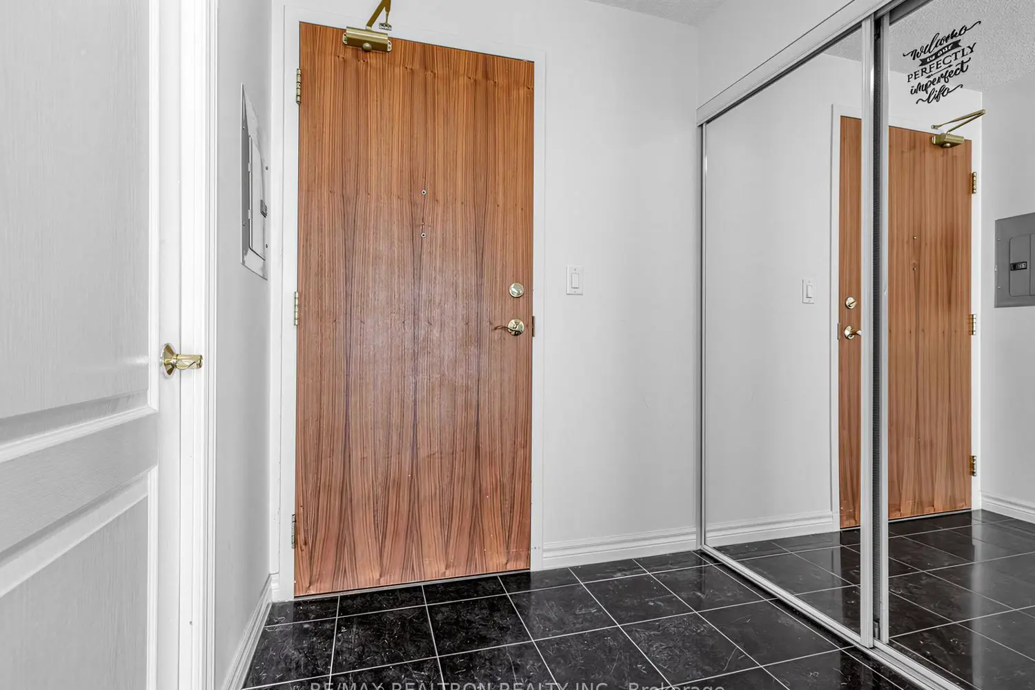 3830 Bathurst Street 512 photo 2