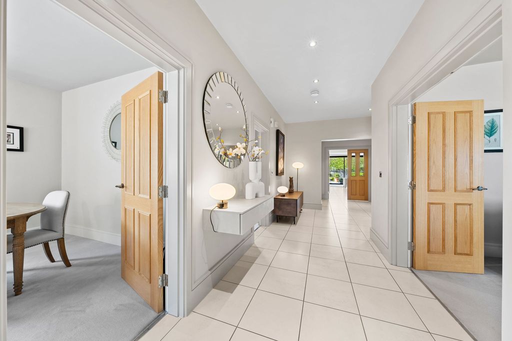 Additional image 21 of 5 bed detached house for saleSussex Avenue, Harrogate HG1