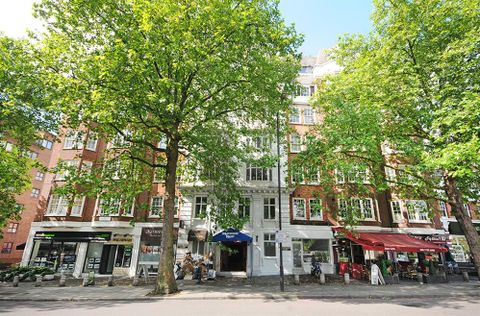 Strathmore Court, Park Road, London NW8