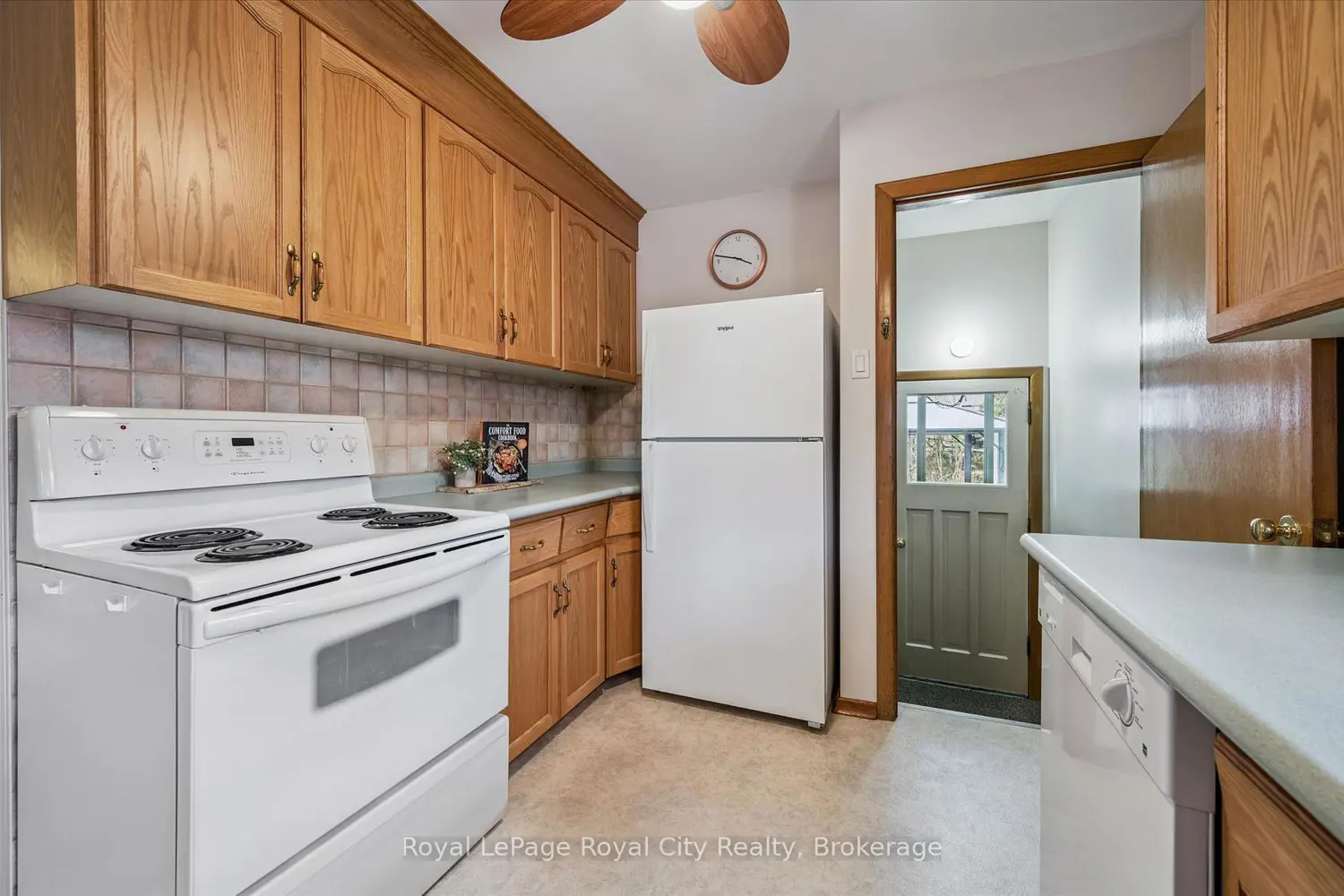 10 Paul Avenue photo 4