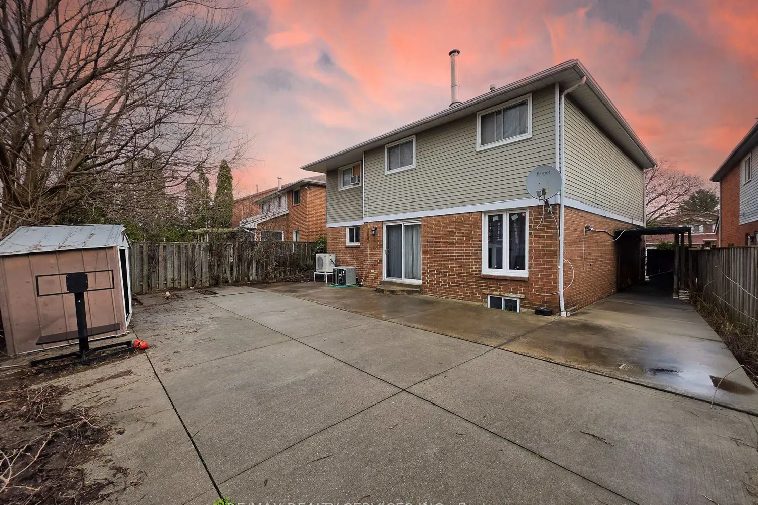 377 Mill Street photo 4