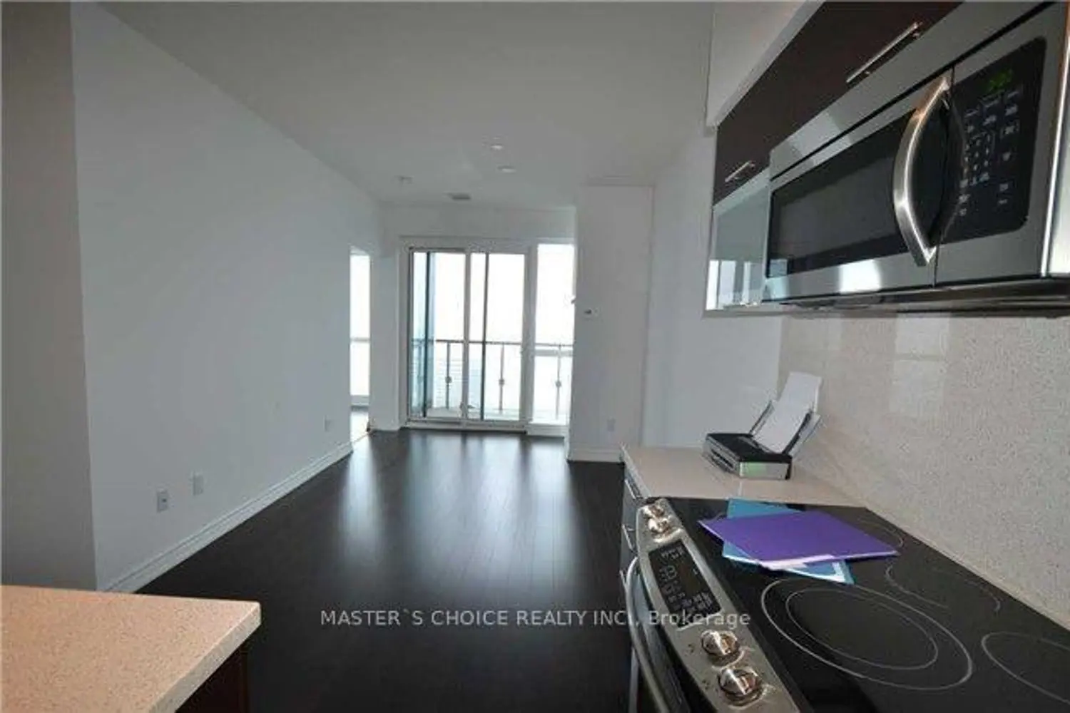 386 Yonge Street 4808 photo 3