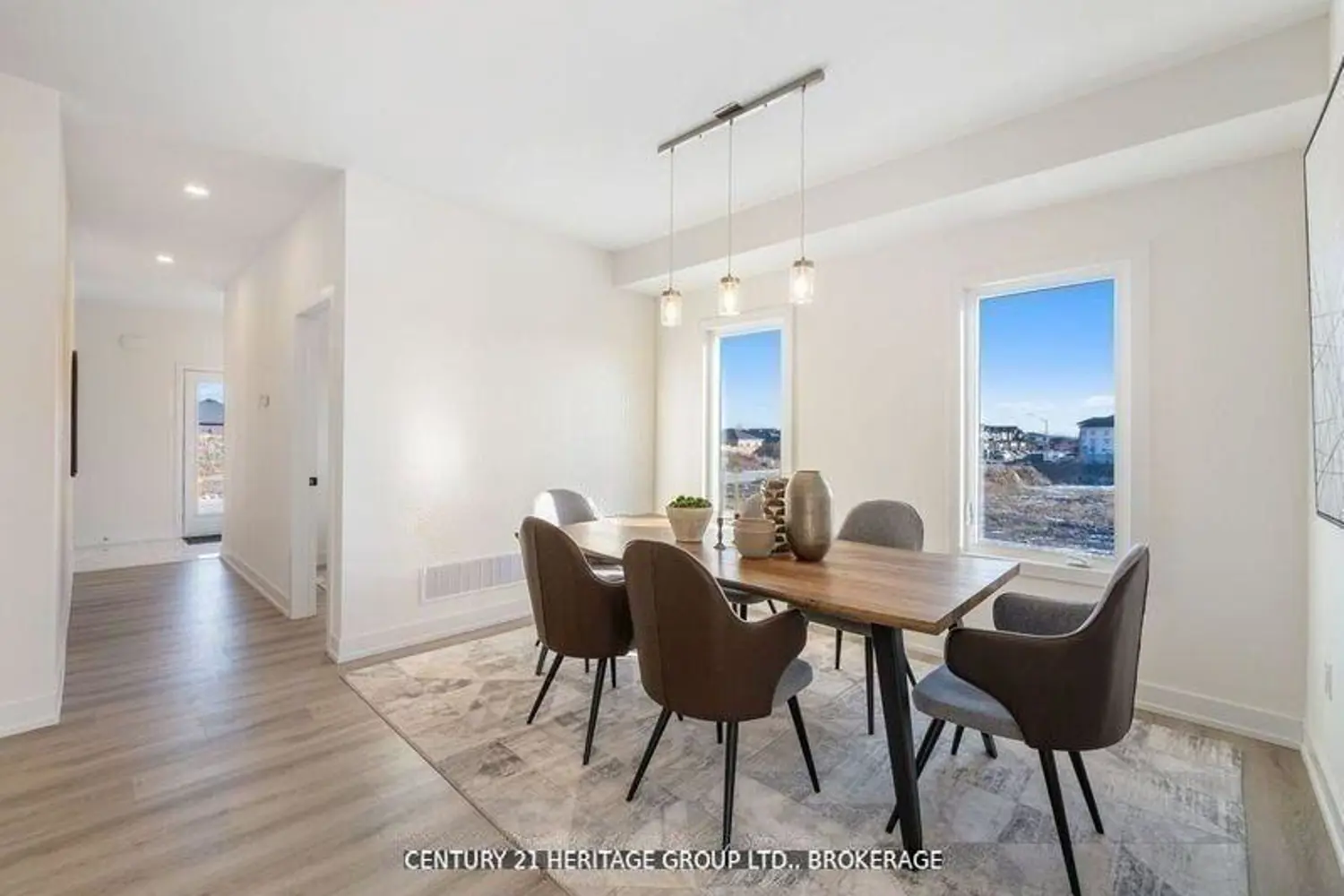78 Dusenbury Drive photo 3