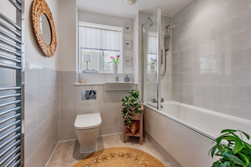Additional image 10 of 2 bed flat for saleWebber Street, Horley RH6