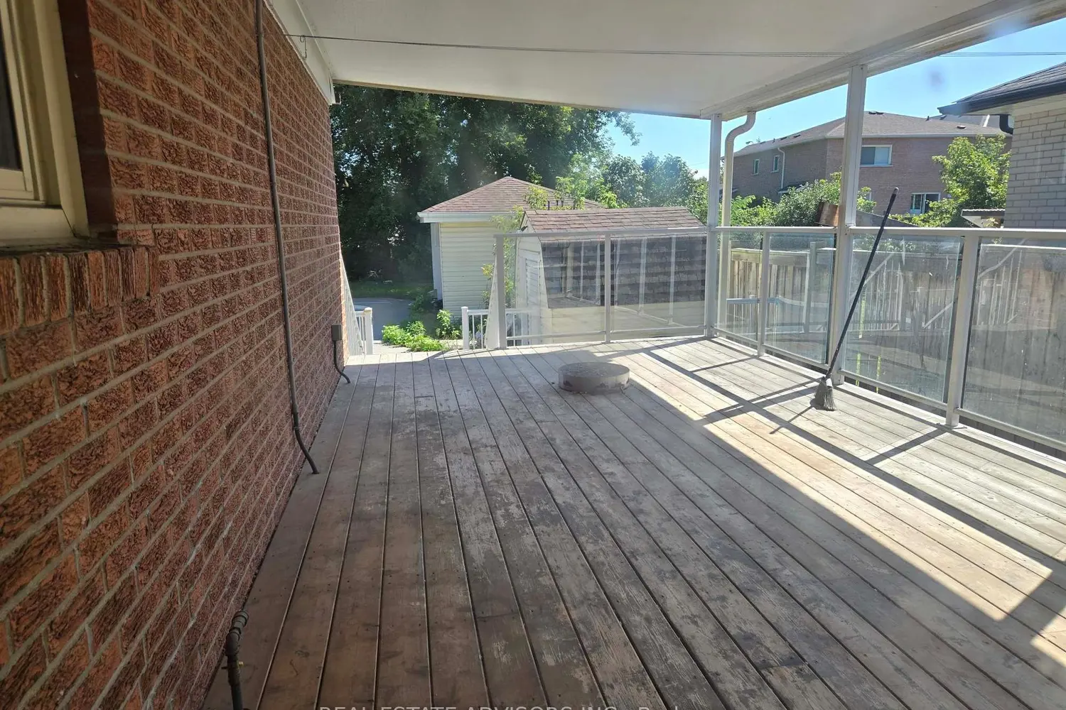 89 Euclid Avenue photo 2