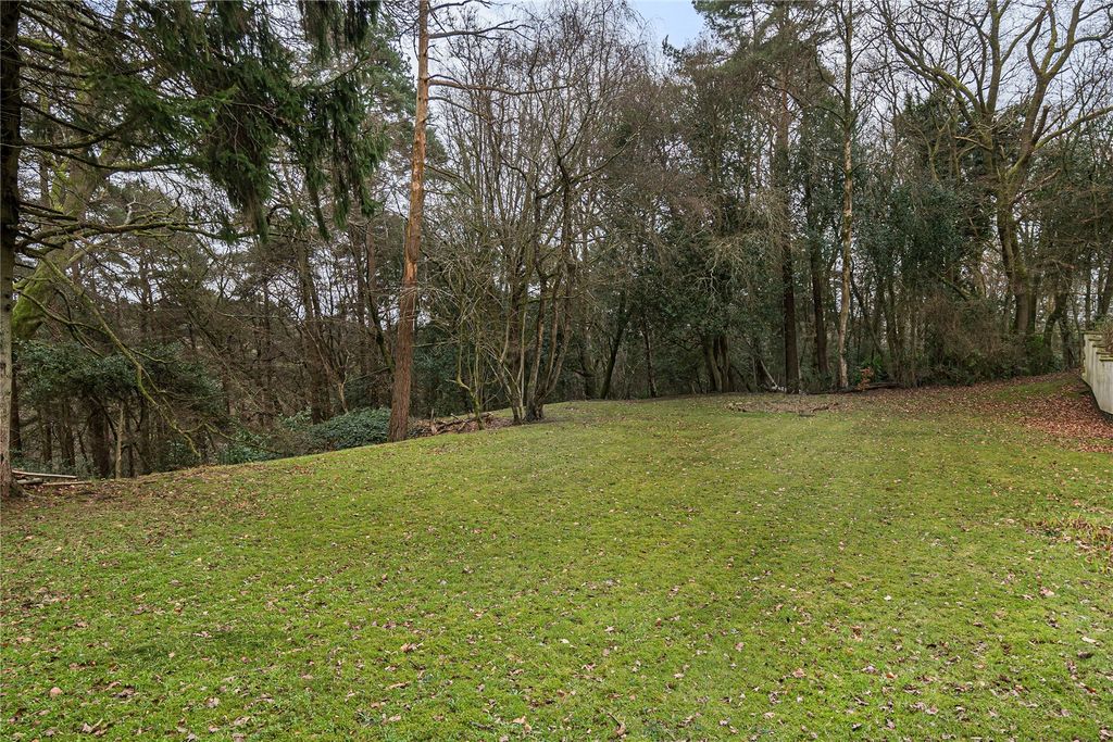 Additional image 12 of 2 bed flat for saleHindhead, Surrey GU26