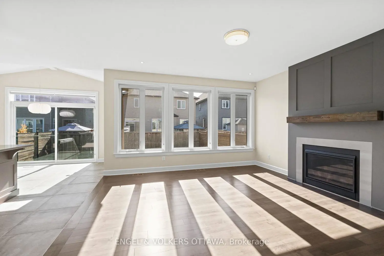 122 Helen Rapp Way photo 4