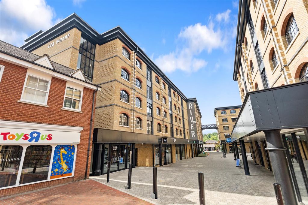 Additional image 20 of 2 bed flat for saleBircherley Green, Hertford SG14