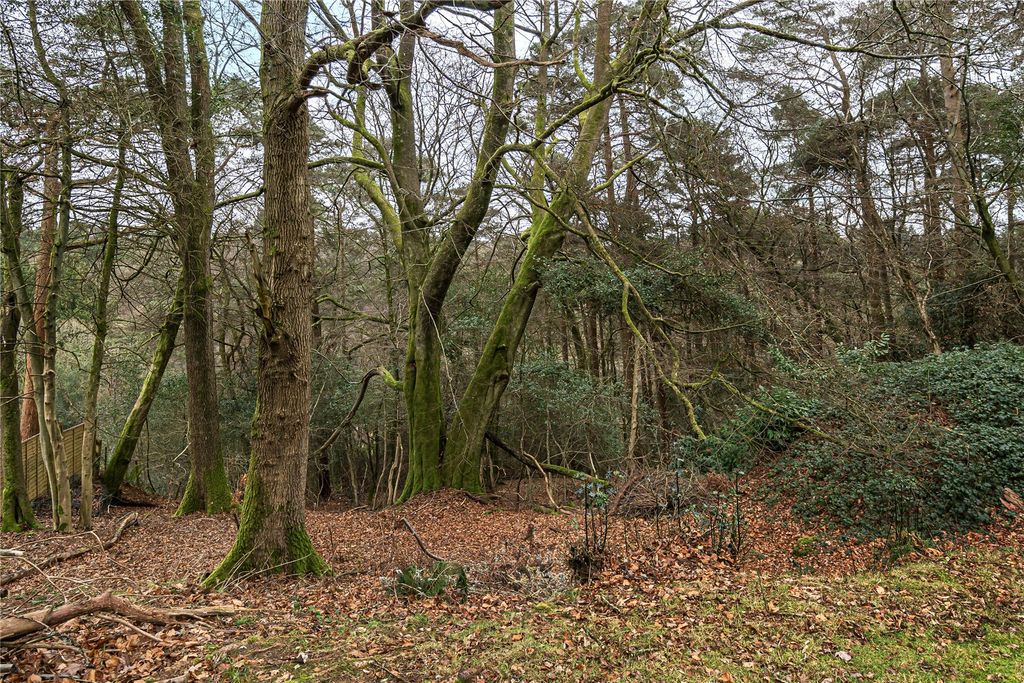 Additional image 13 of 2 bed flat for saleHindhead, Surrey GU26