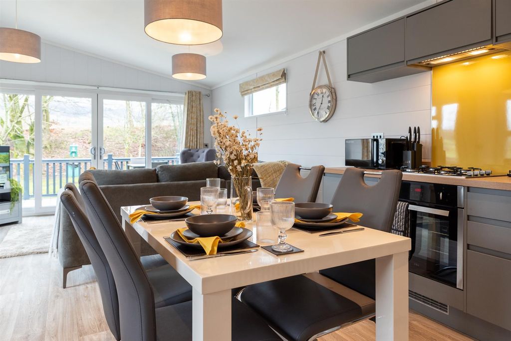 Additional image 6 of 2 bed mobile/park home for saleAysgarth Lodges, Westholme Bank, Leyburn DL8