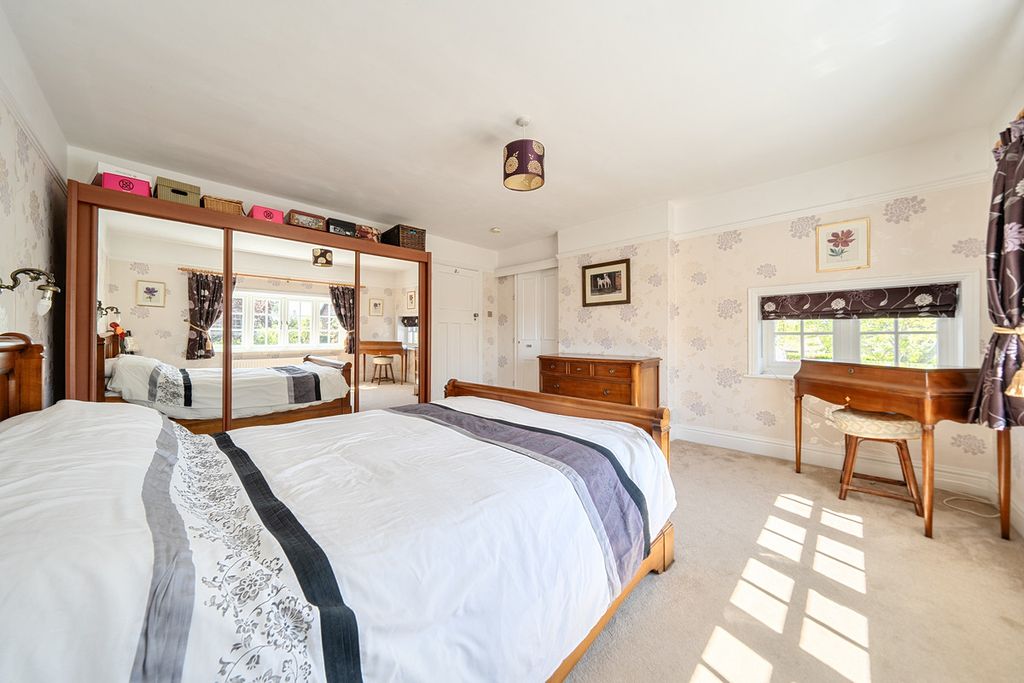 Additional image 19 of 4 bed detached house for saleSt Catherines Road, Hayling Island PO11