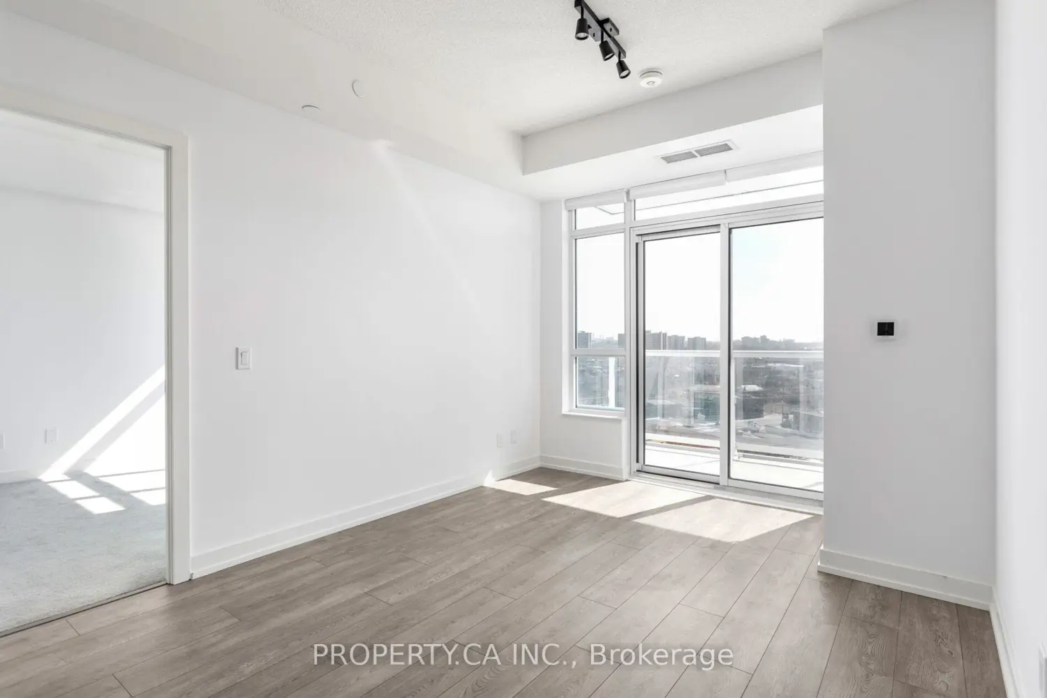 Additional image 12 of 10 Wilby Crescent 1102