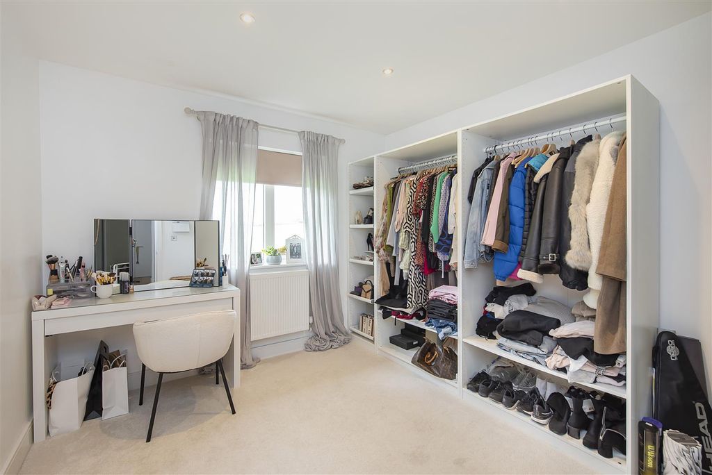Additional image 6 of 2 bed flat for saleLuton Road, Harpenden AL5