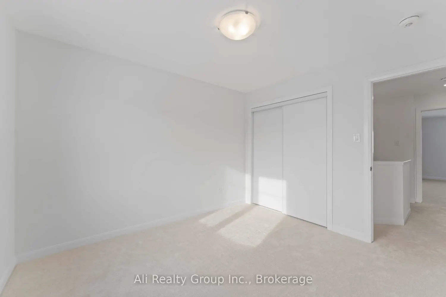 Additional image 10 of 661 Hamsa Street