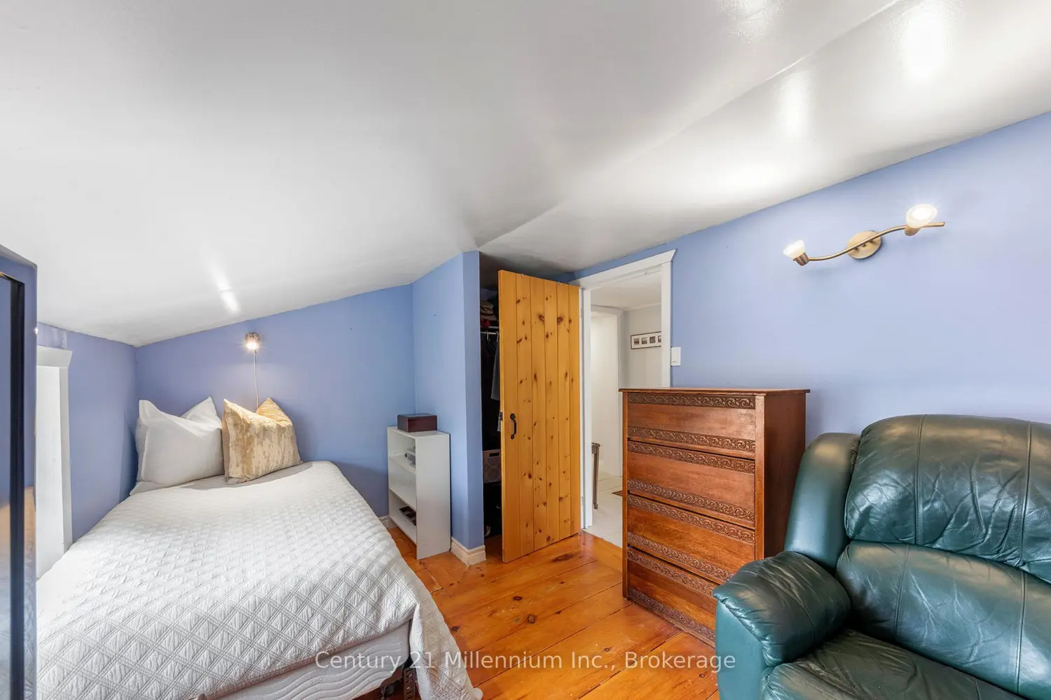 Additional image 6 of 415877 Tenth Line
