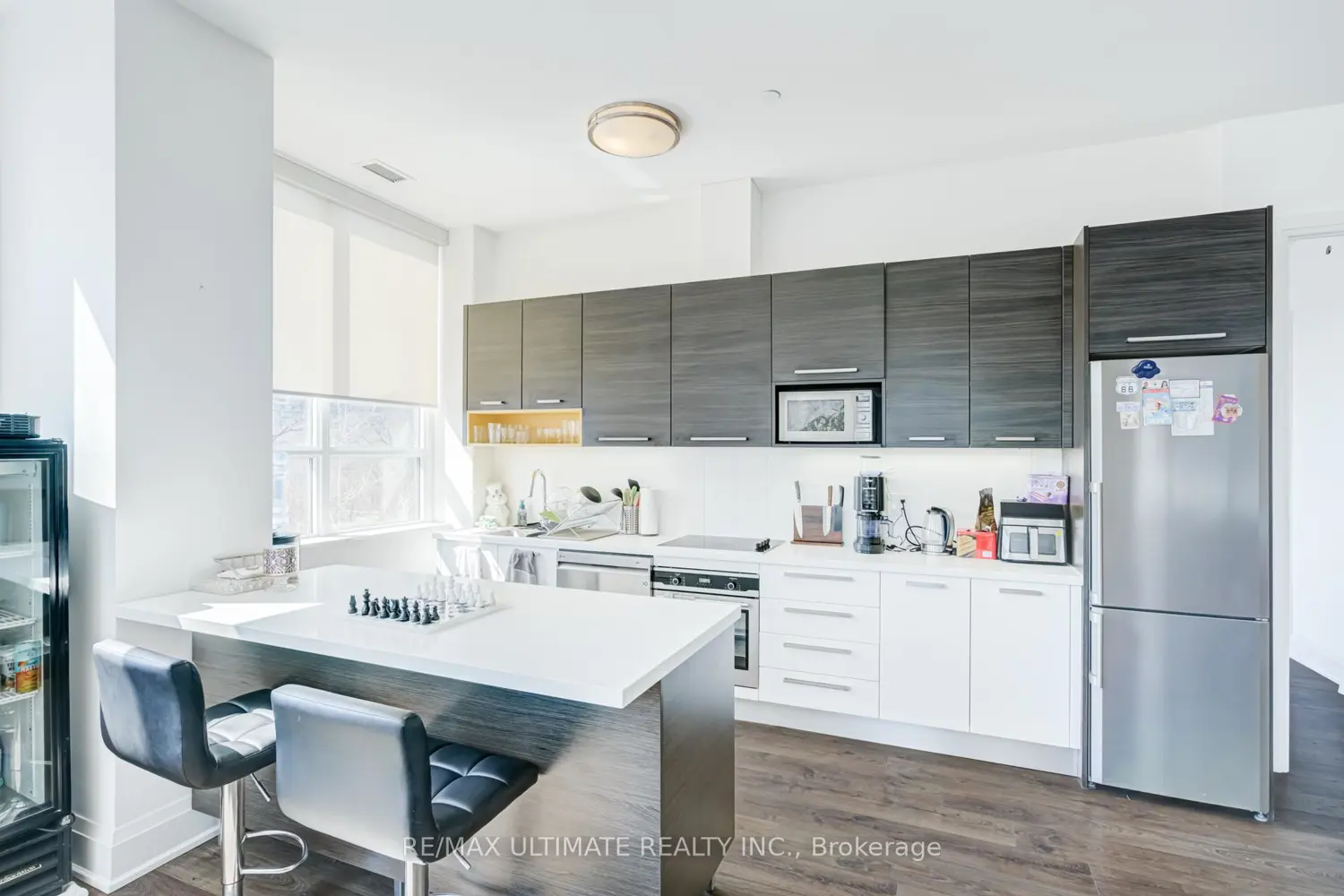 36 Park Lawn Road 203 photo 3