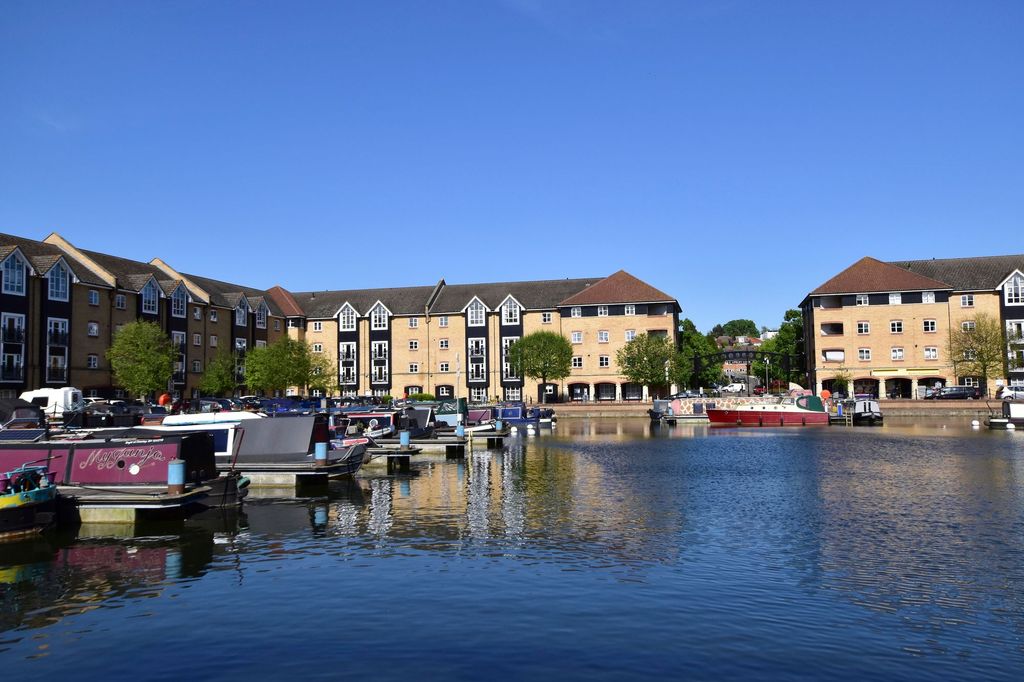 Additional image 24 of 3 bed flat for saleEvans Wharf, Hemel Hempstead HP3