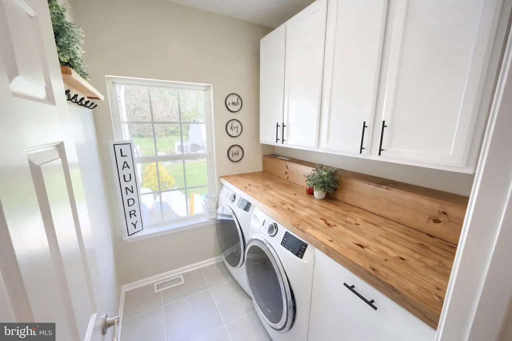 Additional image 17 of 25 Willow Wood Court, York, PA 17406