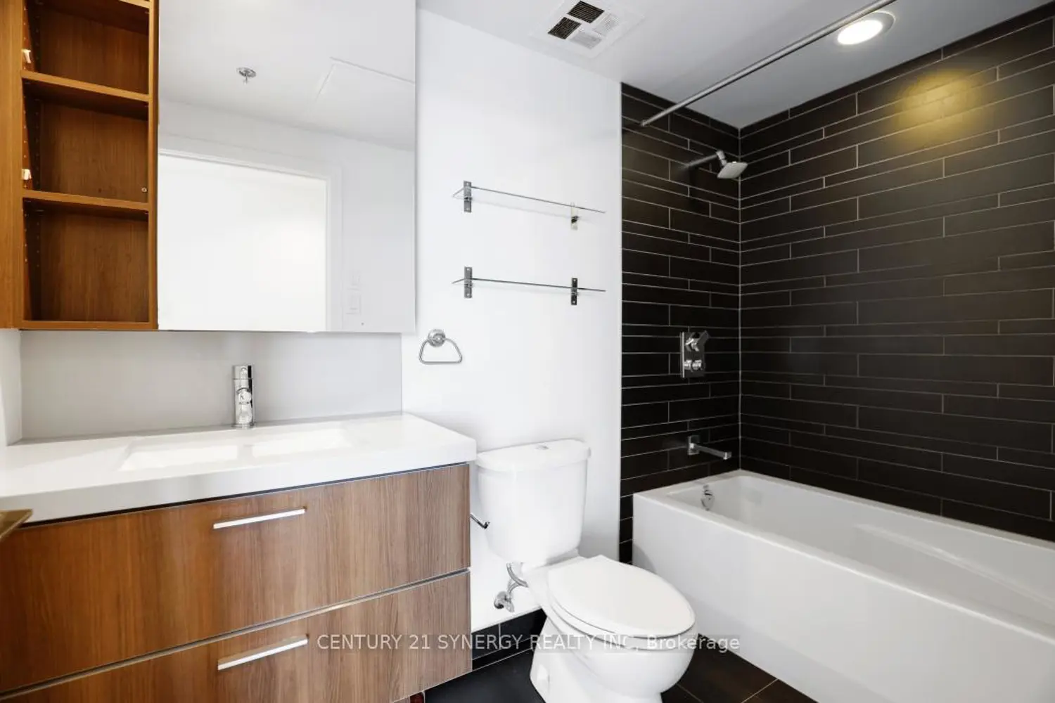 Additional image 16 of 340 Mcleod Street 633