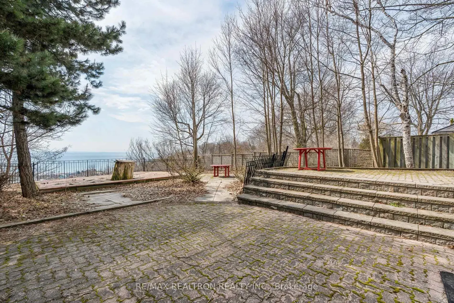 Additional image 18 of 37 Sunnypoint Crescent