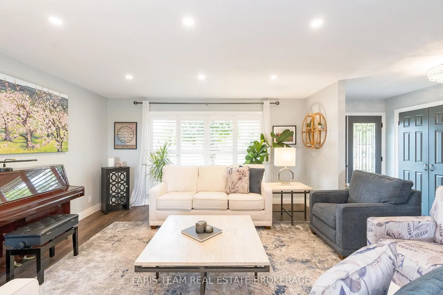 2032 Chantler Street photo 5