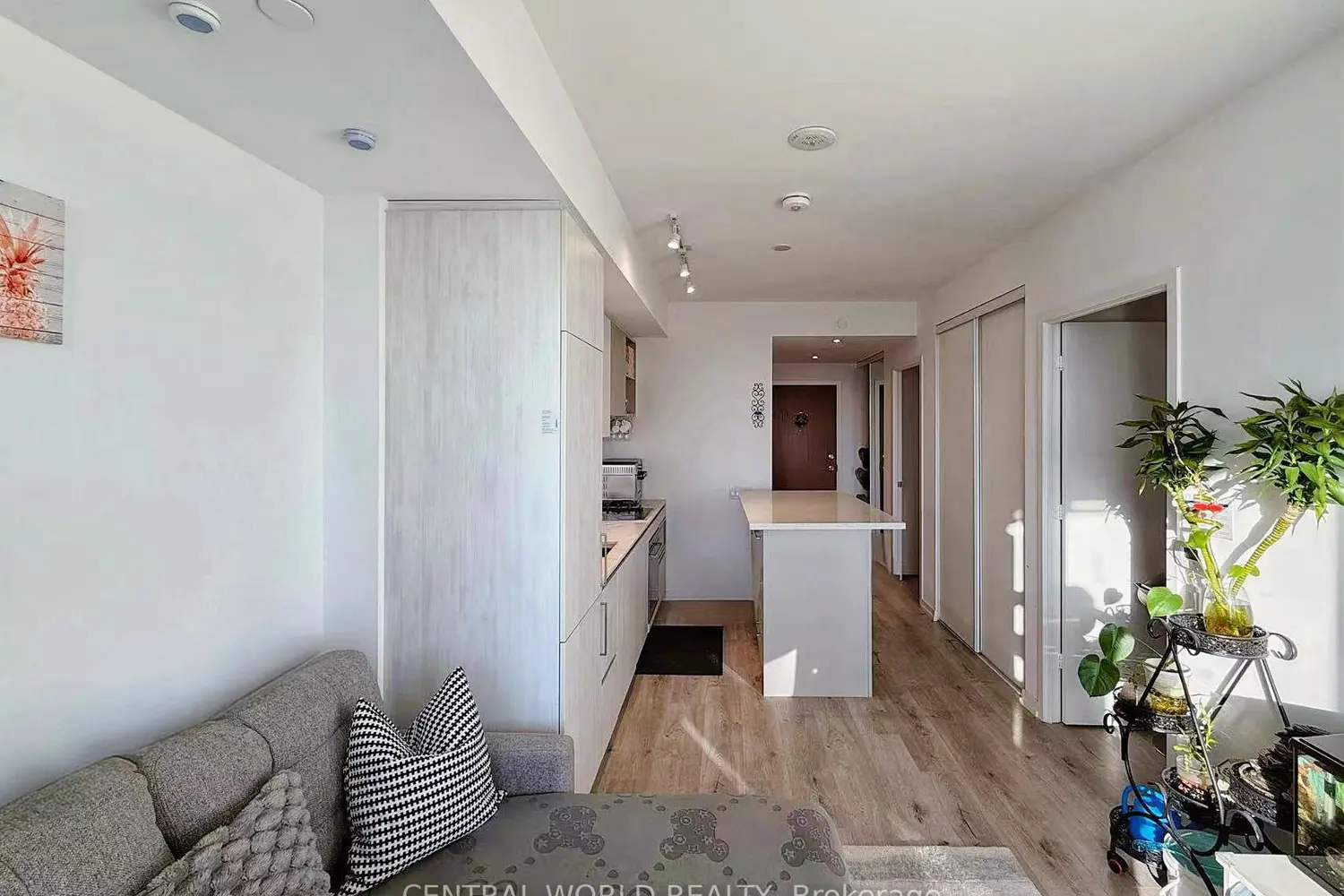 7890 Jane Street 1503