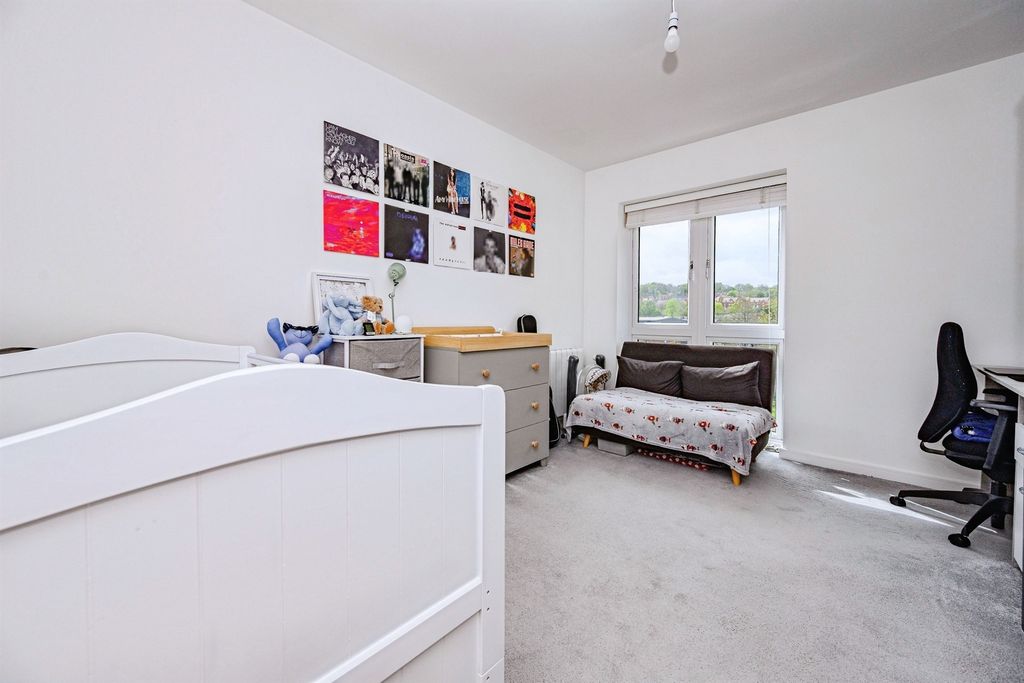 Additional image 7 of 2 bed flat for saleFrogmore Road, Hemel Hempstead HP3