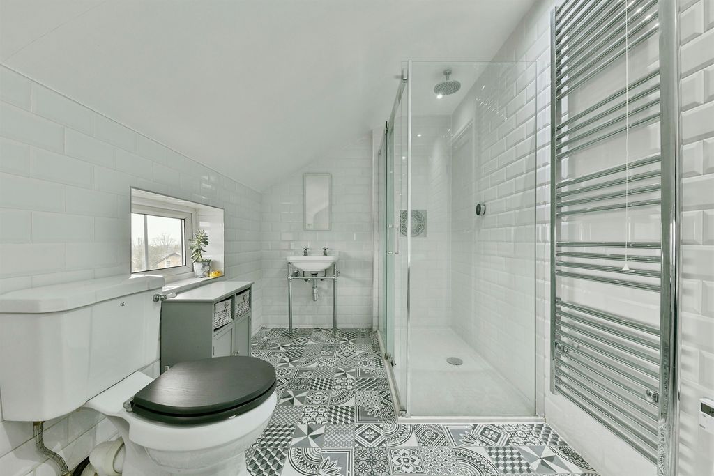 Additional image 17 of 2 bed flat for saleNew Road, Hertford SG14