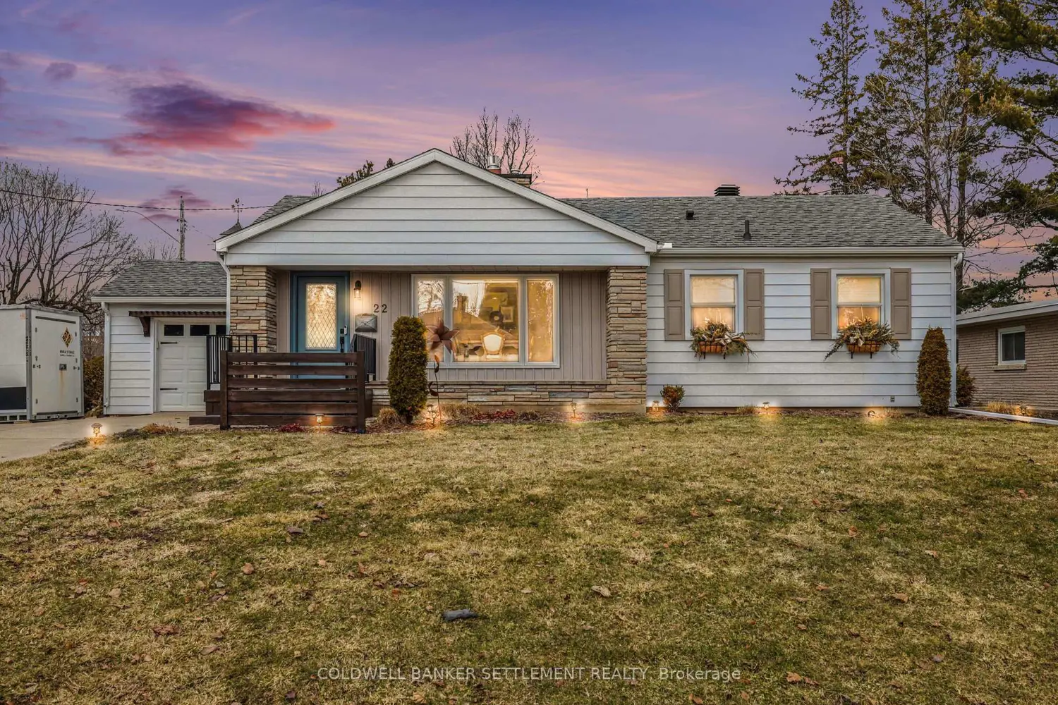 Additional image 20 of 22 Broadview Avenue