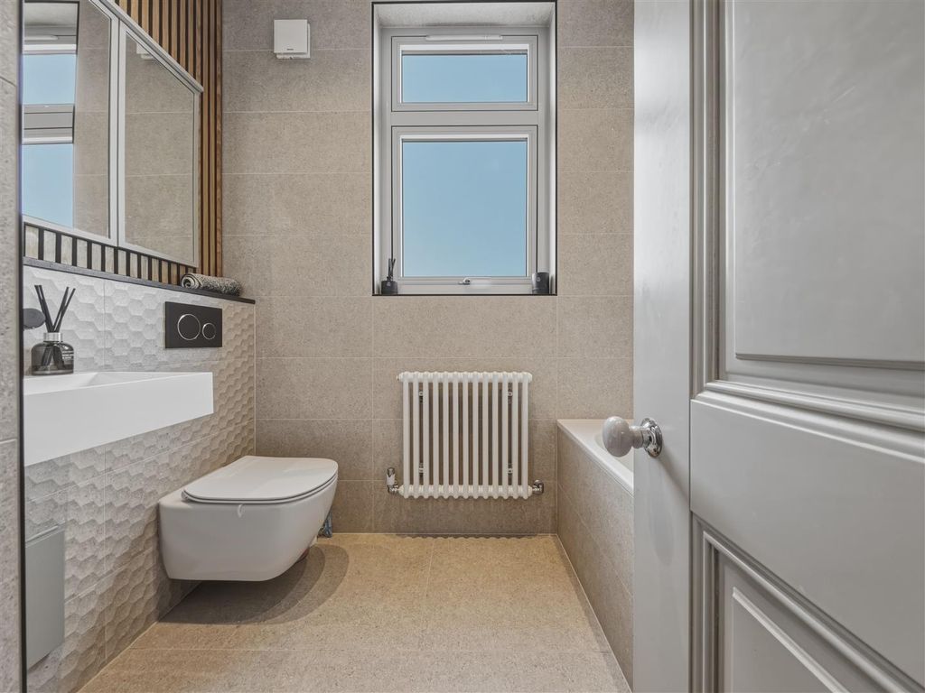 Additional image 34 of 5 bed property for saleBeacon Hill, Herne Bay CT6