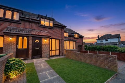 Corbins Lane, Harrow HA2