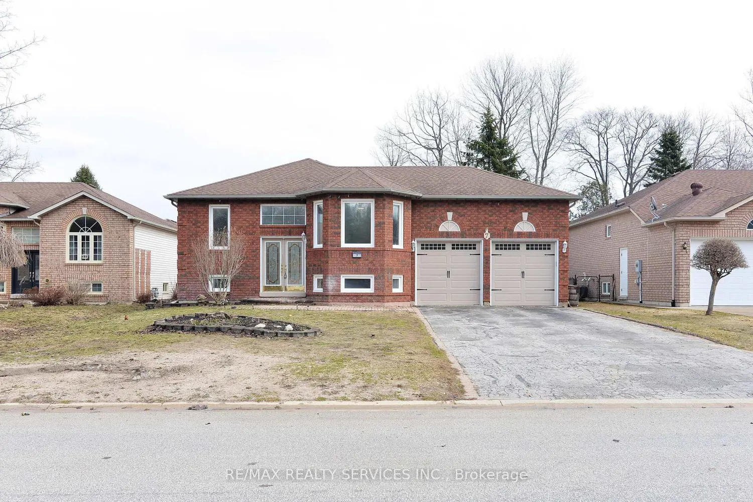 7 Bush Crescent