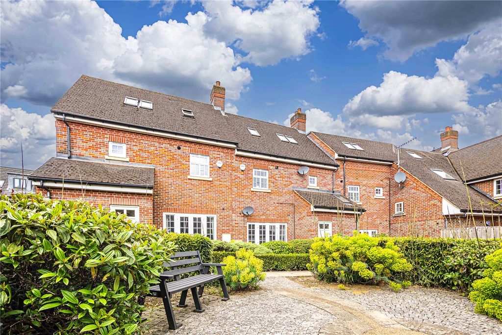 Additional image 11 of 1 bed maisonette for saleRoughdown Road, Boxmoor, Hemel Hempstead, Hertfordshire HP3