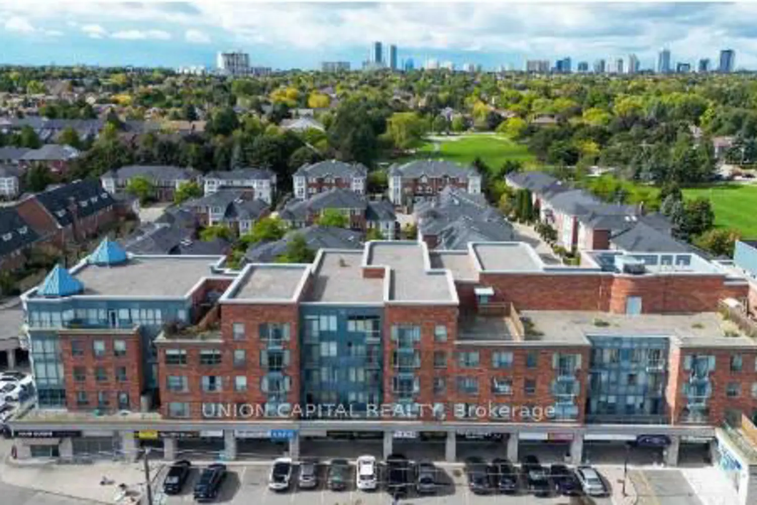 7398 Yonge Street 313