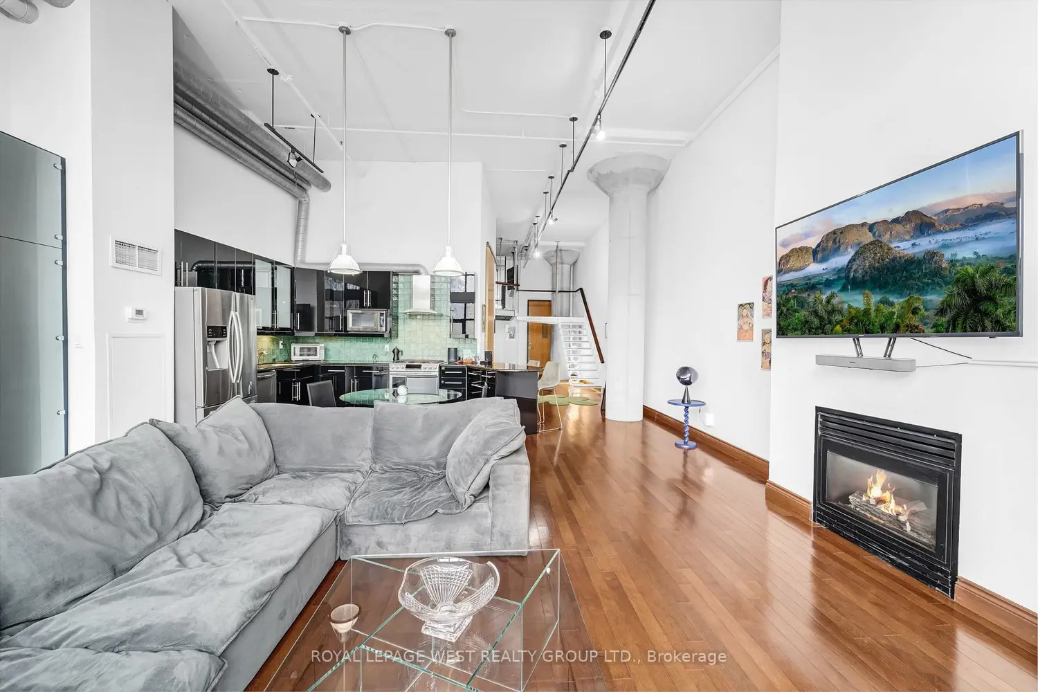 90 Sumach Street #416 photo 3